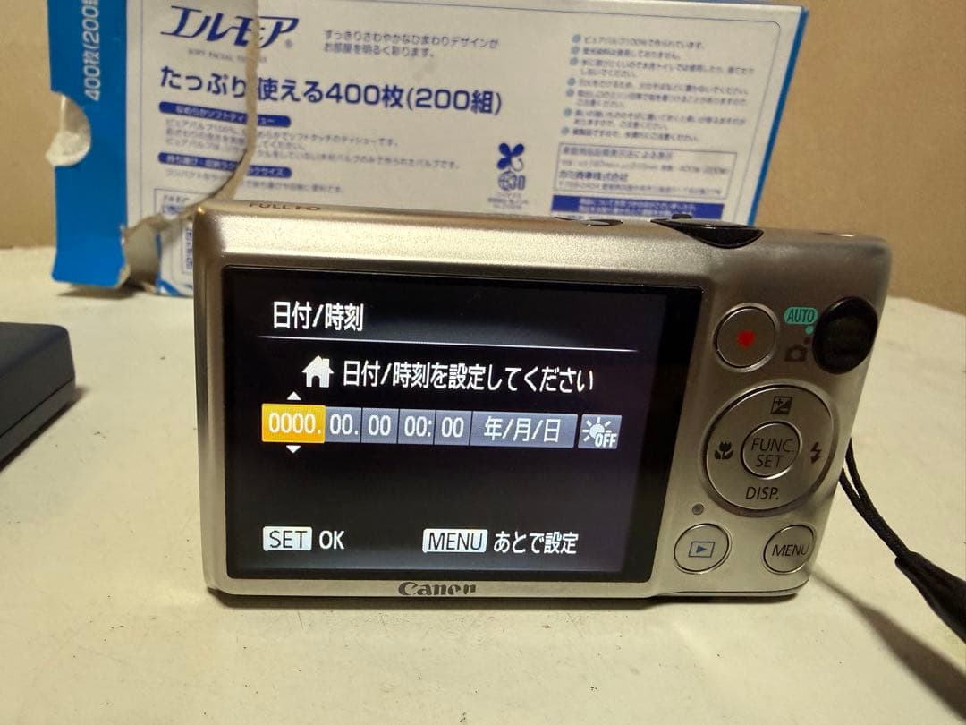 Canon IXY410F デジタルカメラ 本体と付属品 - メルカリ