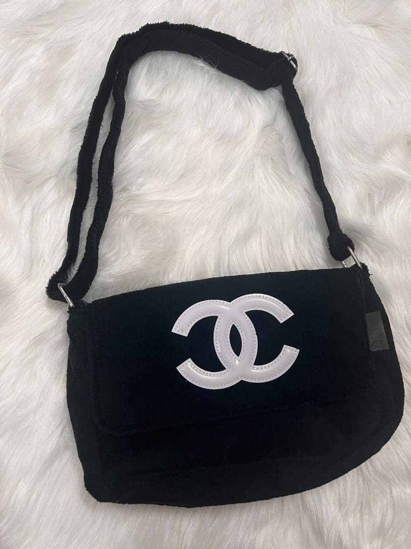 美品未使用　｛黒+白｝ ショルダーバッグ/ノベルティ THE NORTH FACE ザ・ノースフェイス WHITE LABEL ホワイトレーベル