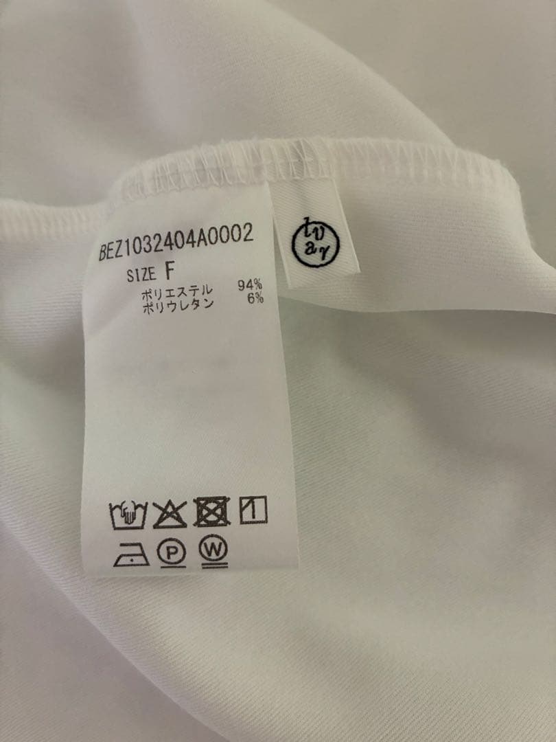 BEARDSLEY 《LIVETART》 Tブラウス