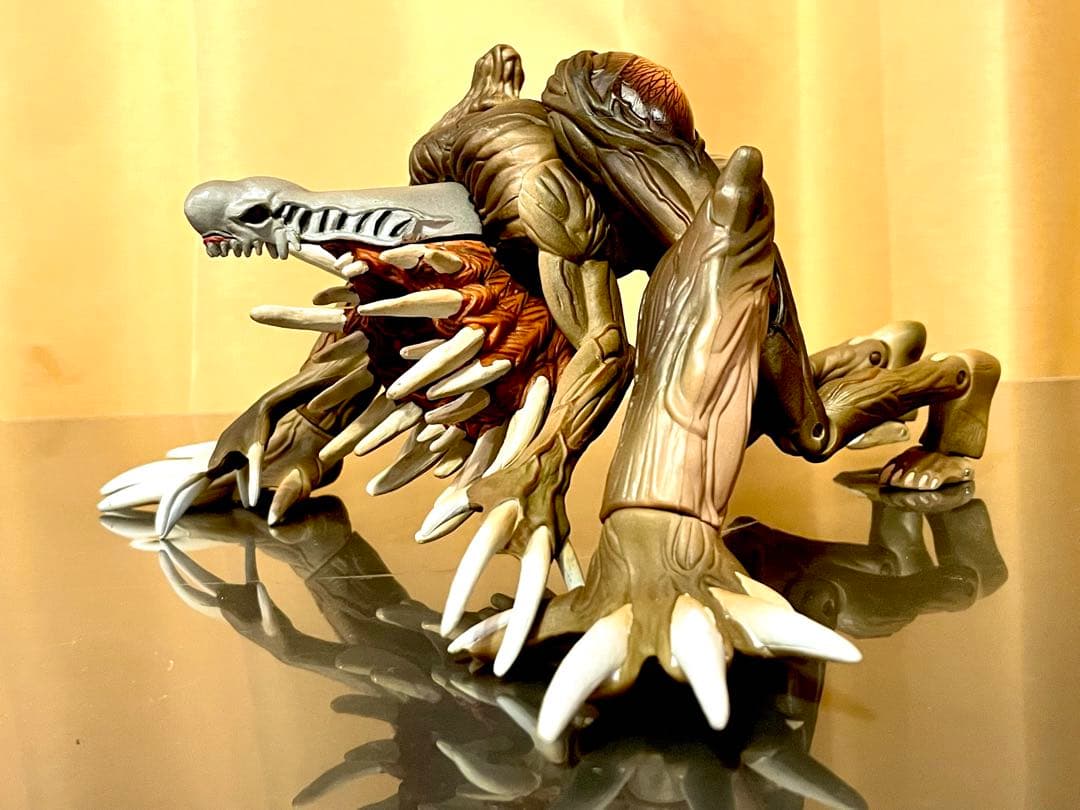 希少】トイビズ レジデントイビル2 フィギュア 2点セット - メルカリ