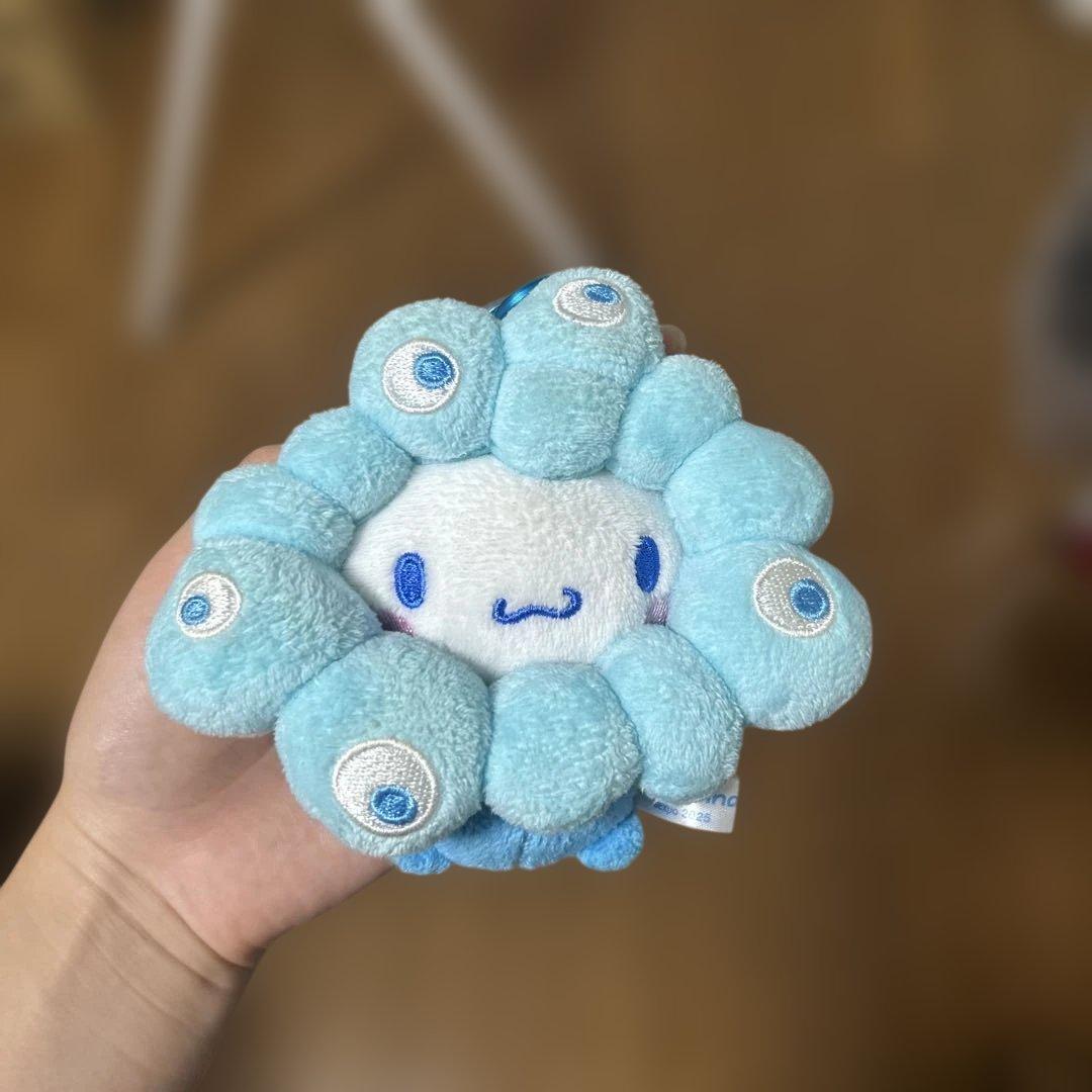 Y*u様 シナモンロールミャクミャク(カラビナ付き) 大阪万博会場限定 シナモンロール ミャクミャク カラビナ付き シナモン