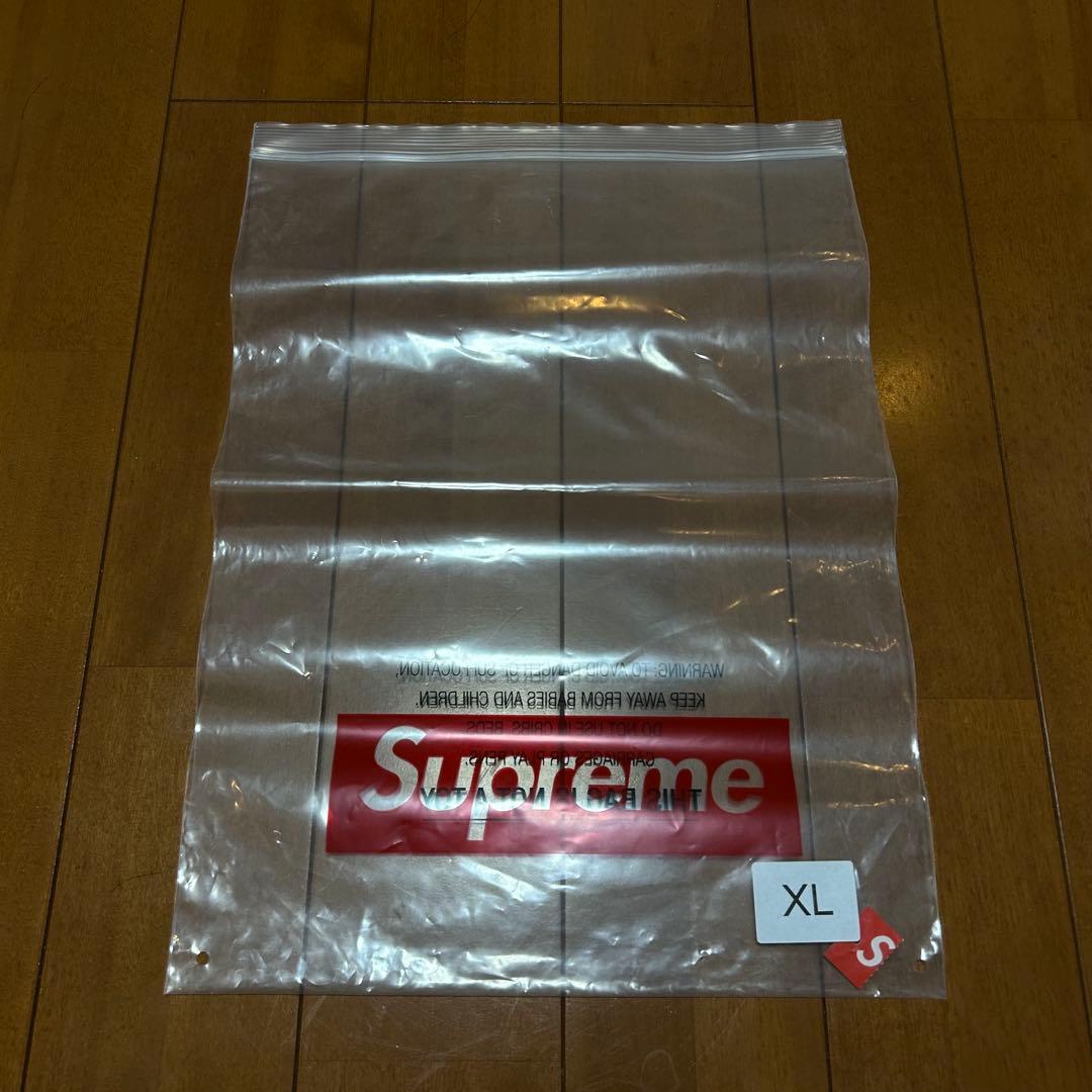 トップス Supreme 23AW H.R.Giger Sweater XL