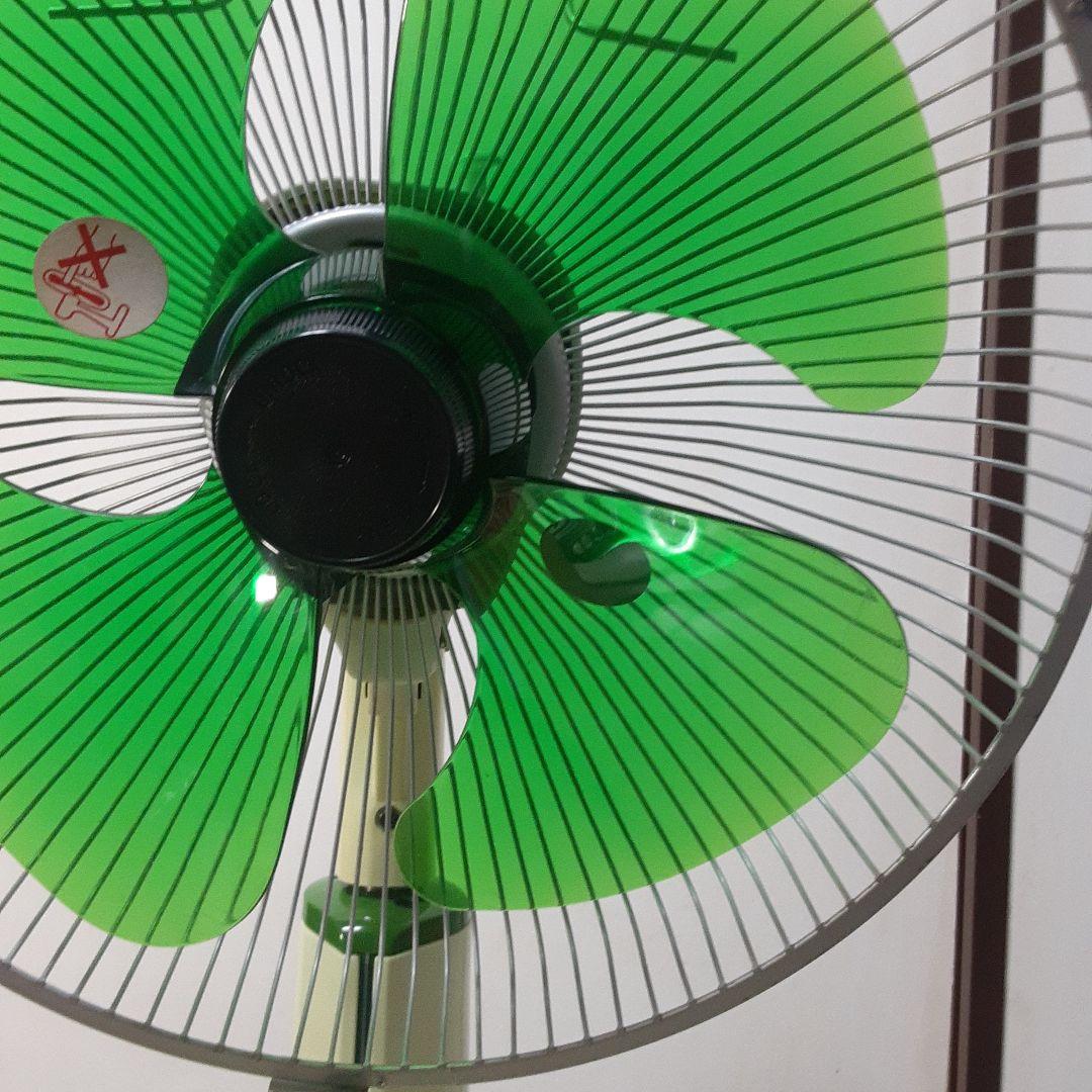 TOSHIBA レトロ扇風機 F-221G - メルカリ