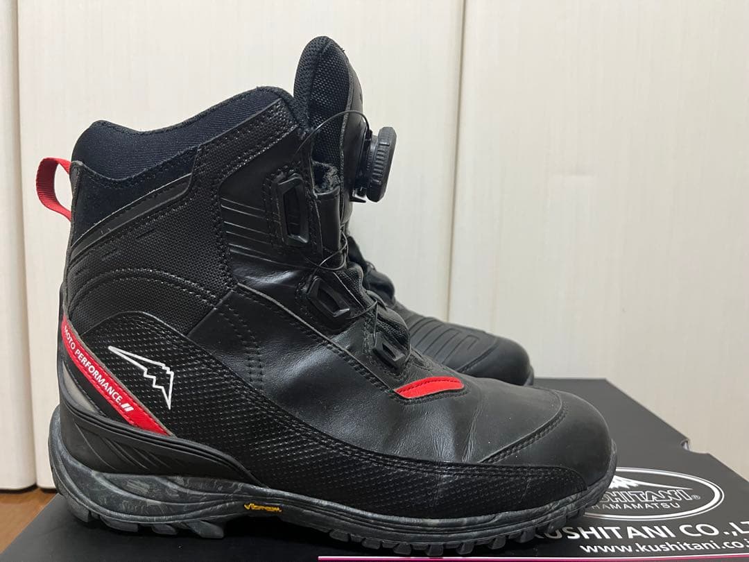 クシタニ　アドーネシューズ　27.0cm