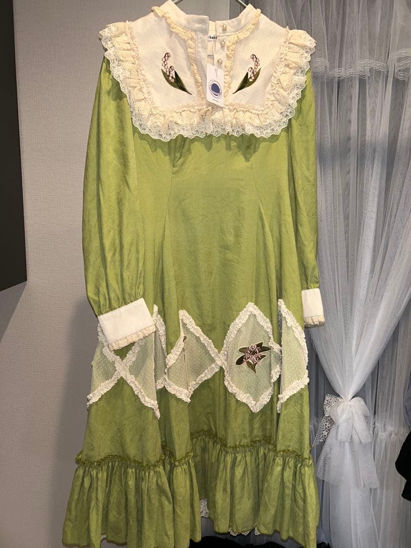 星箱Works すずらんのしおりワンピース - メルカリ