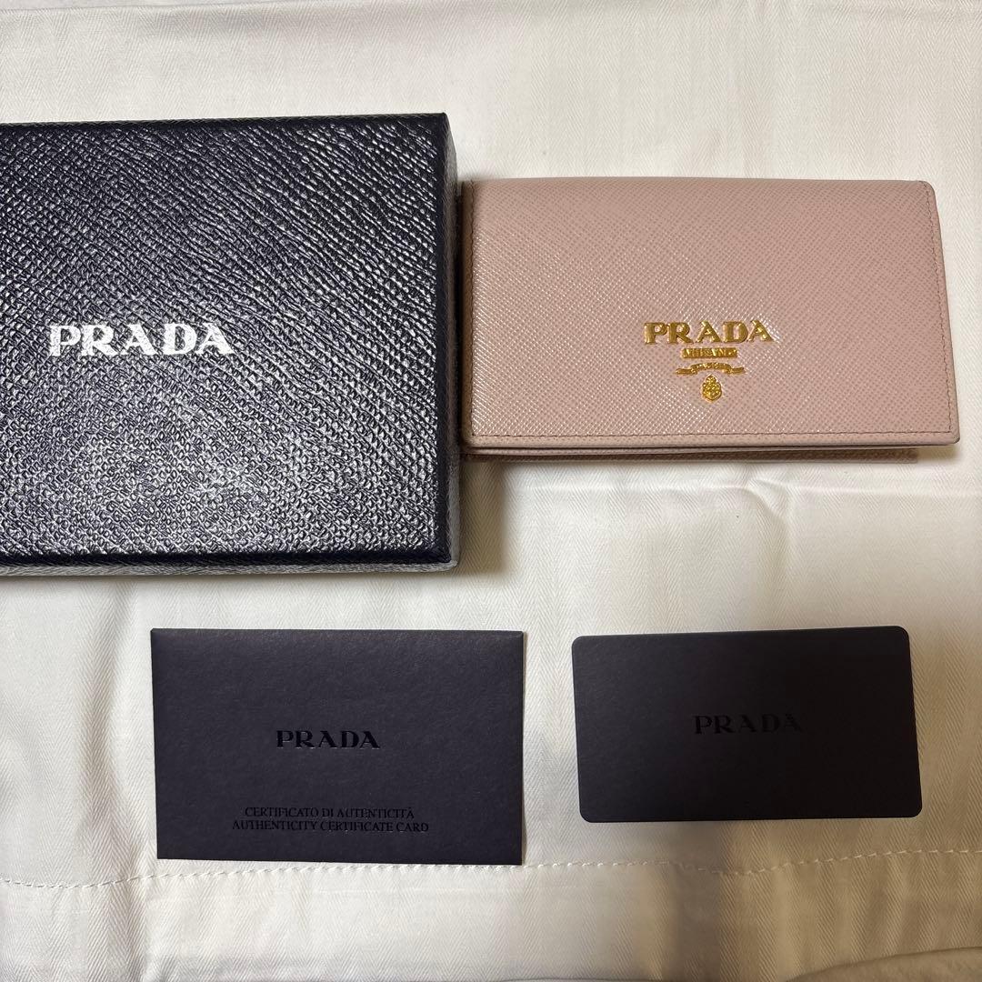 新品未使用　PRADA 名刺入れ 名刺ケース プラダ 新品]PRADA ブラックレザー 名刺入れ プラダ サフィアーノ SAFFIANO