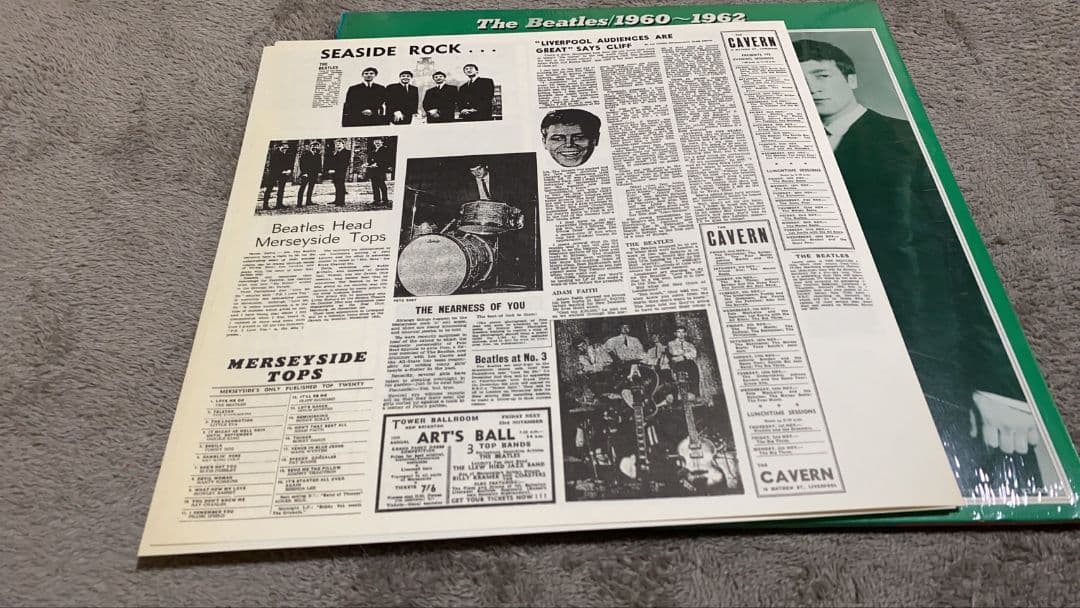 LPレコード】【帯付】ザ・ビートルズ(1960~62) - メルカリ