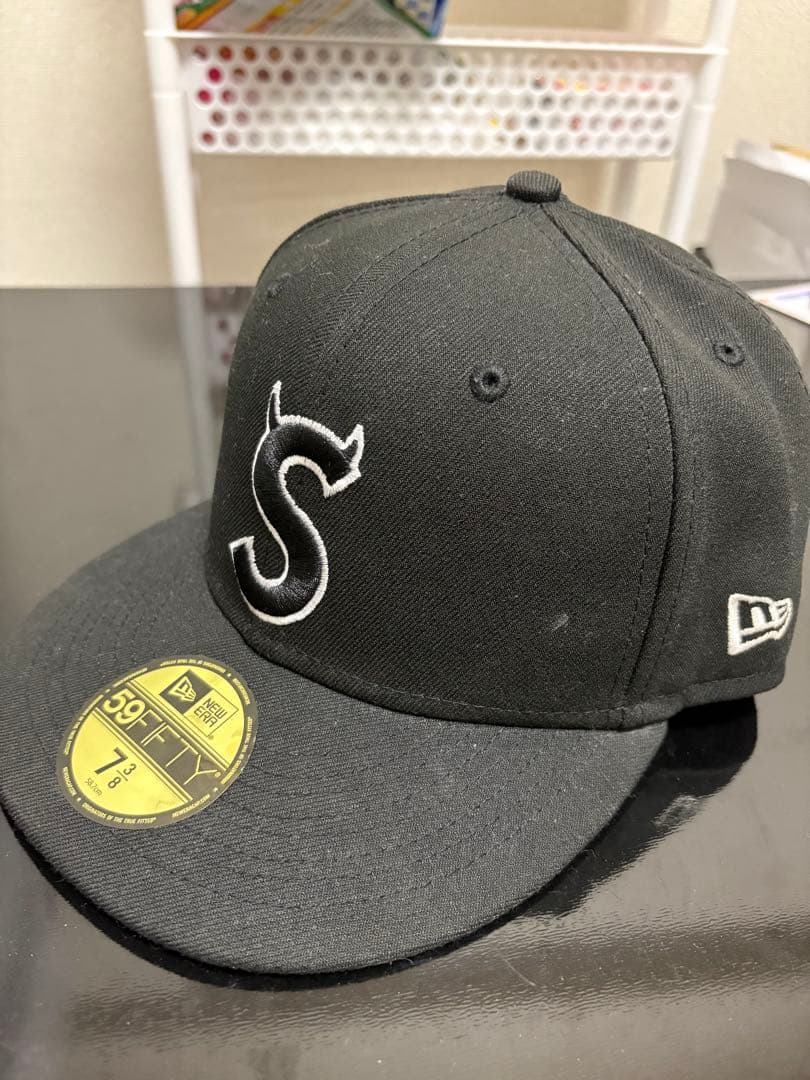 supreme New Era 59FIFTY ブラックキャップ 7 3/8