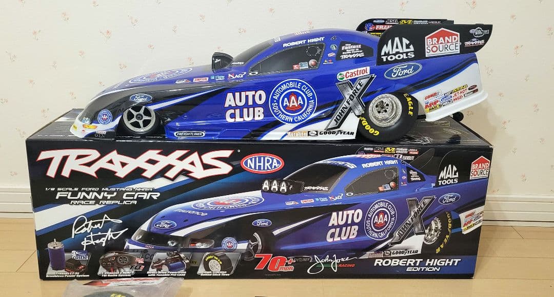 トラクサス ファニーカー ドラッグレース ラジコン 新品未使用 絶版