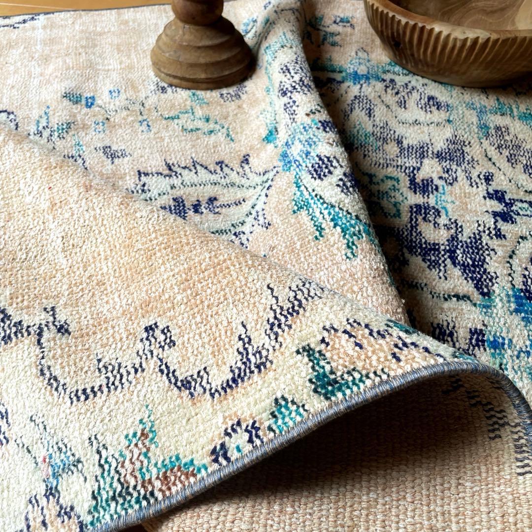99×222 ペールベージュ×ブルー メダリオン 擦れトルコヴィンテージラグ