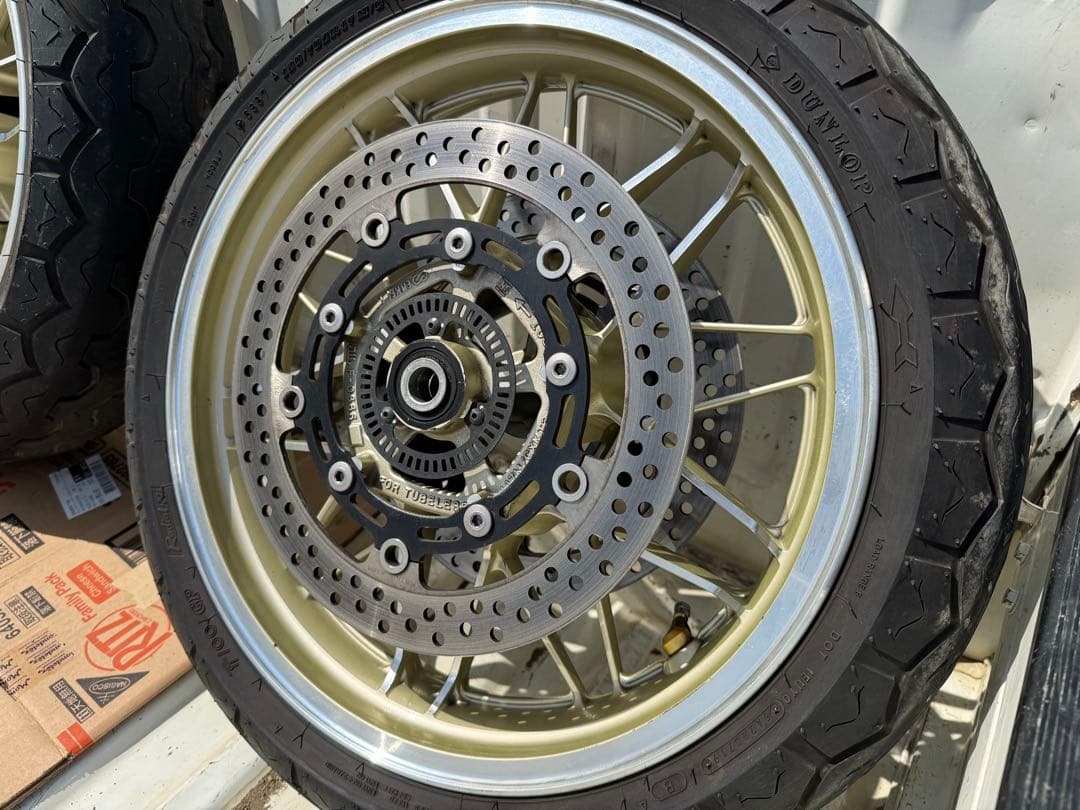 z900RSホイール 前後セット 純正業者塗装品 ゴールド - メルカリ