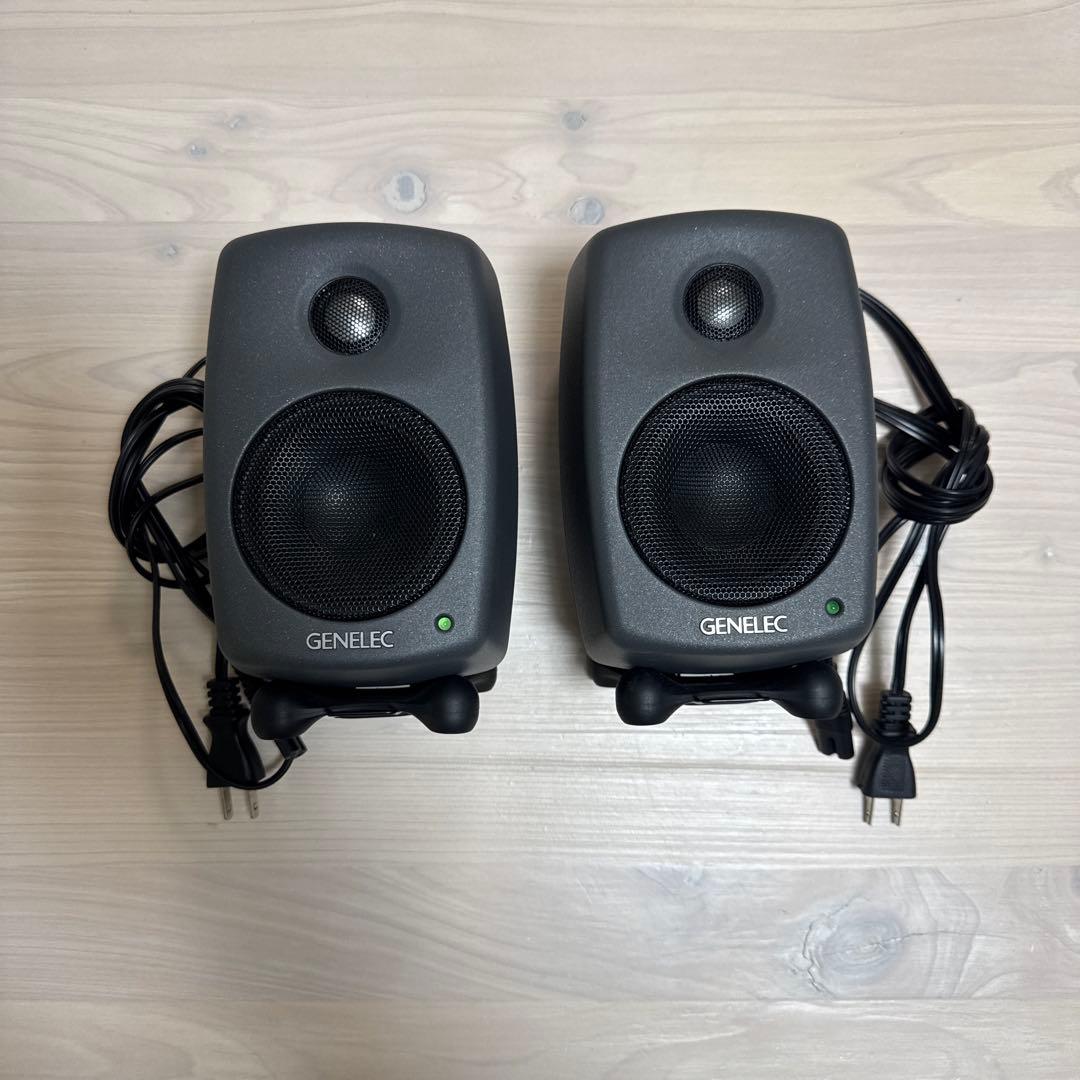 GENELEC 8010AP 2本セット 数量限定特価] GENELEC 8010AP (ダークグレー) ケーブル スタンド