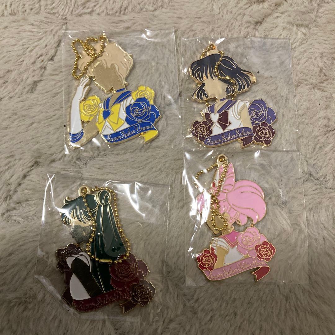 セーラームーン ステンドグラス風 メタルチャーム 4個 - メルカリ