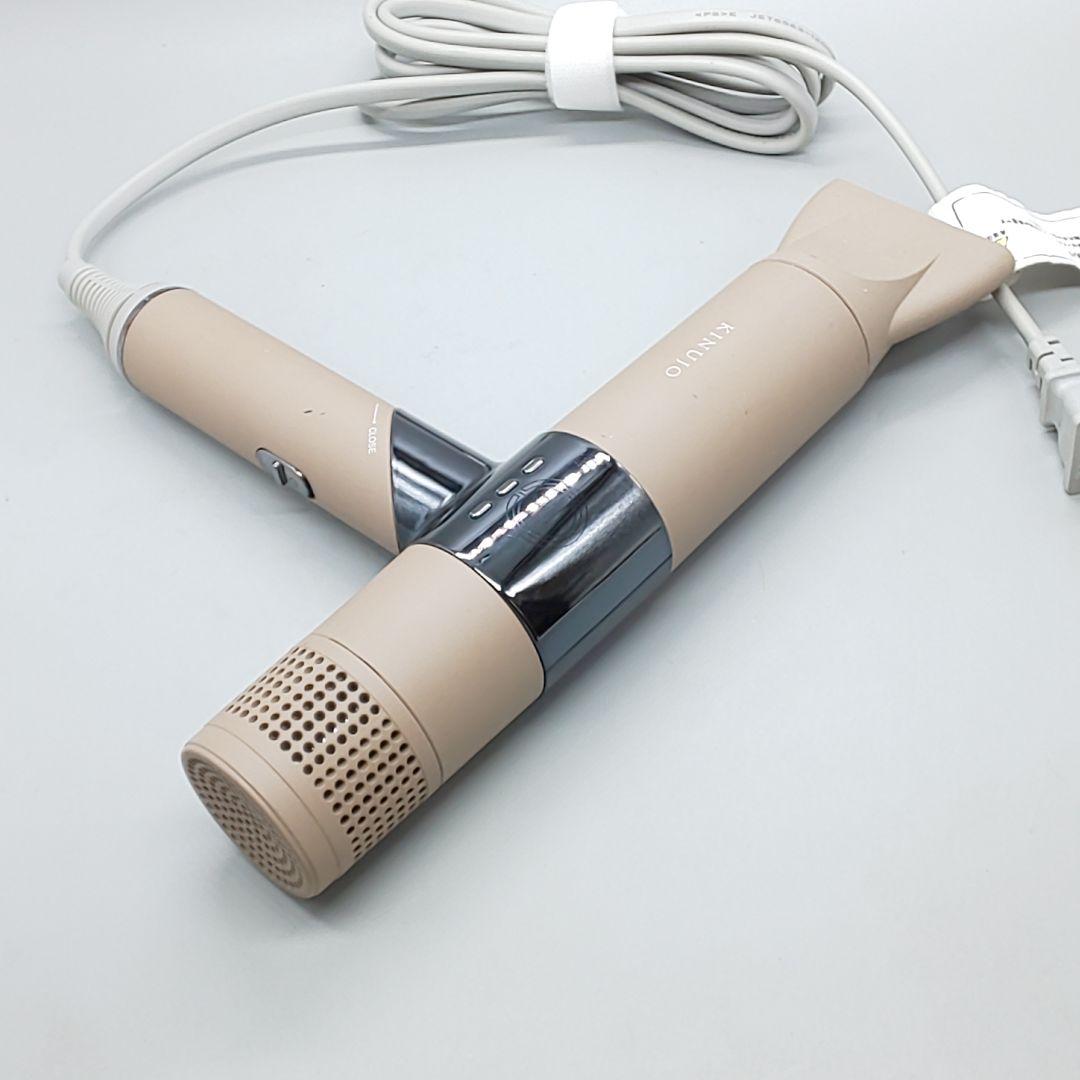 絹女　キヌジョ　KINUJO 大風量マイナスイオン ドライヤー《正規品》921