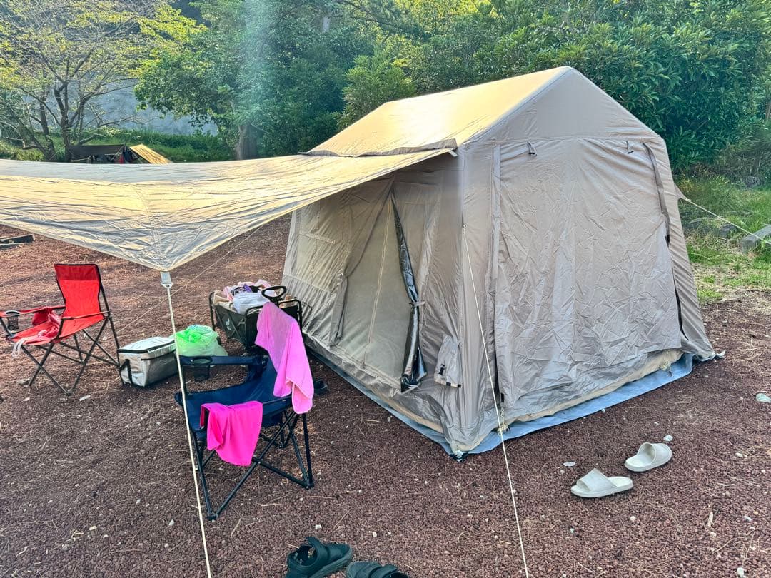 充気式テント 鉄黒ゴム製キャンプテント 15.8m²