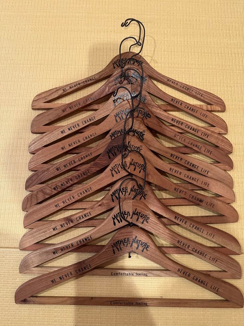 10本セット ハリウッドランチマーケット　木製ハンガー ブルーブルー BLUE BLUE JAPAN | ブルーブルージャパン | JUJI TSINAGI SERIES