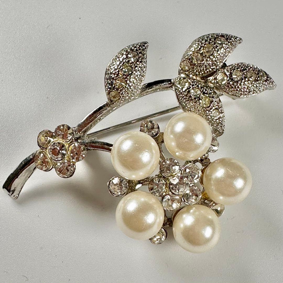 桜モチーフ パール ブローチ シルバー ラインストーン 卒業式 入学式
