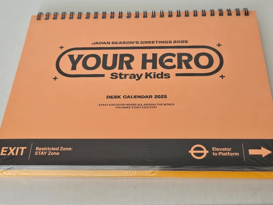 YOUR HERO Stray Kids スキズ シーグリ カレンダー 2025 - メルカリ
