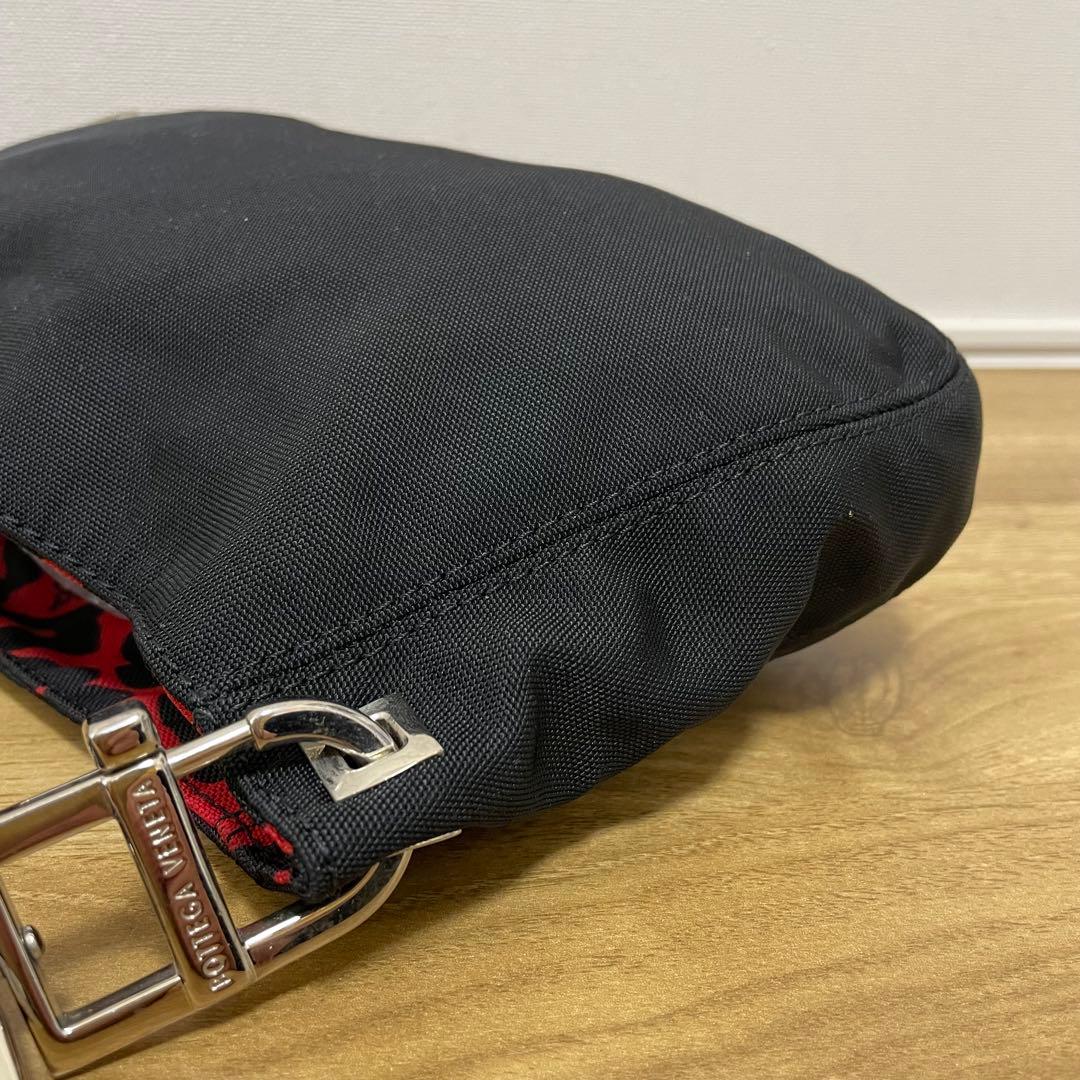 《美品》ボッテガヴェネタ ナイロン×レザー セミショルダーバッグ ブラック 黒