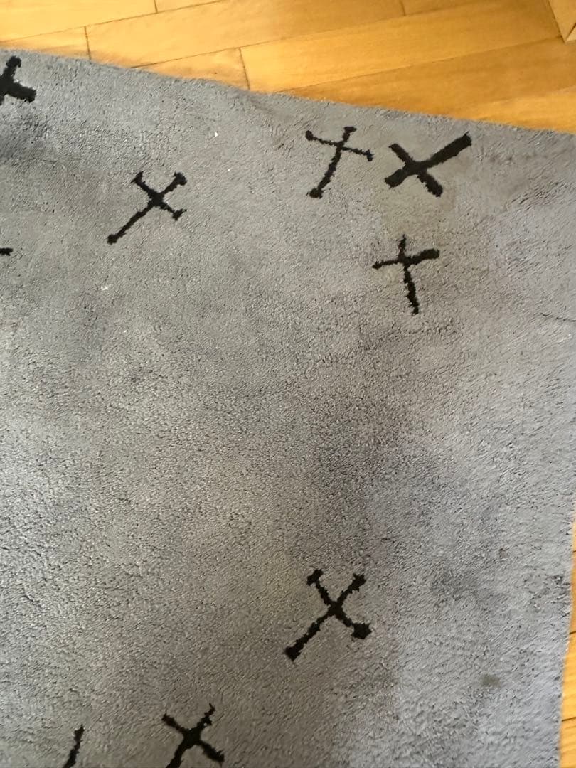 希少！アンダーカバー魔女期 グレー クロス模様 ラグ