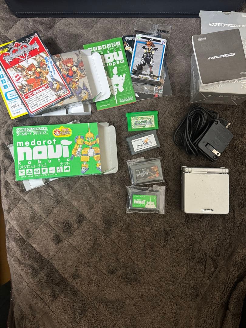 ゲームボーイアドバンスSP＋ソフト4本 任天堂の携帯ゲームを楽しむために、ゲームボーイアドバンスSPを買った