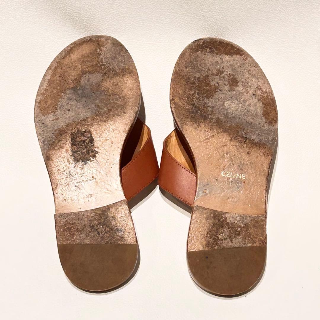 CELINE セリーヌ トリオンフ レザー トングサンダル フラットサンダル