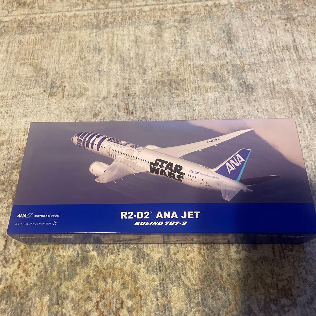 ANAプラモデル　スターウォーズ Amazon.co.jp: ANAオリジナル 全日空 スターウォーズ STAR WARS™ JETS