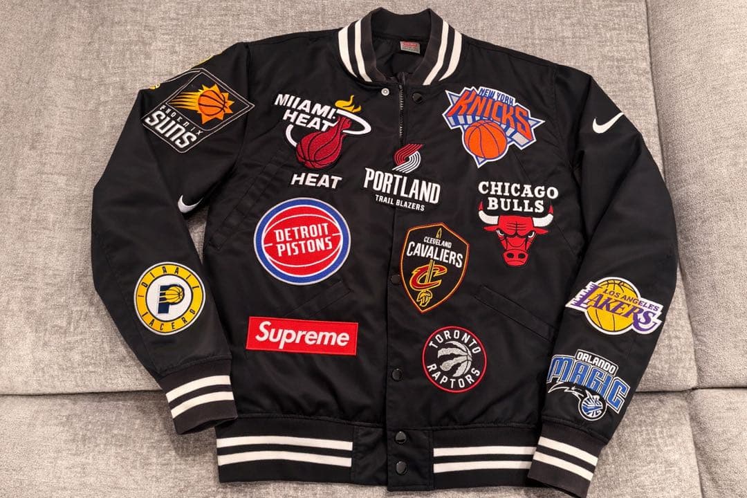 supreme Nike NBAスタジャン ブラック - メルカリ