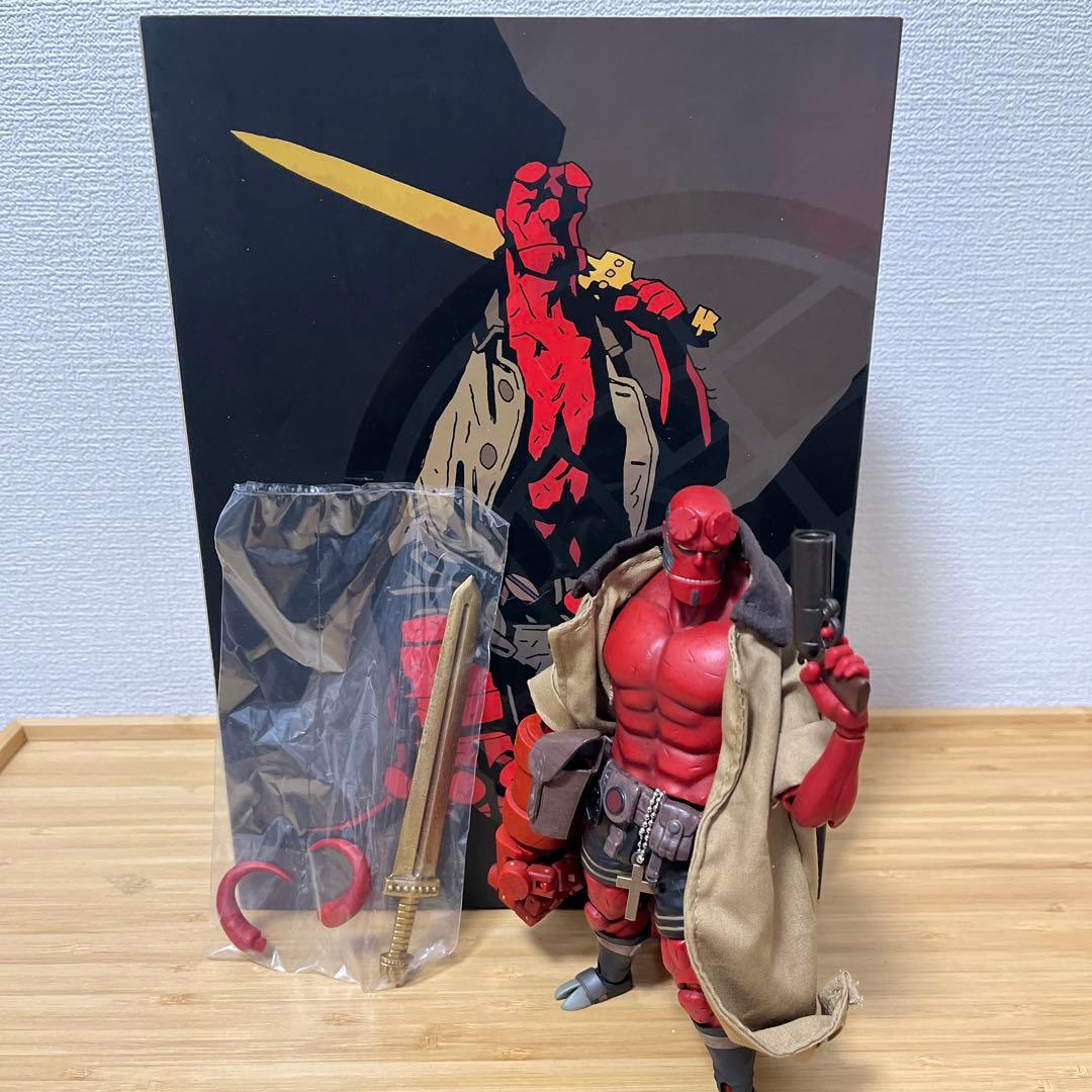 1000toys 千値練 HELLBOY ヘルボーイ フィギュア - メルカリ