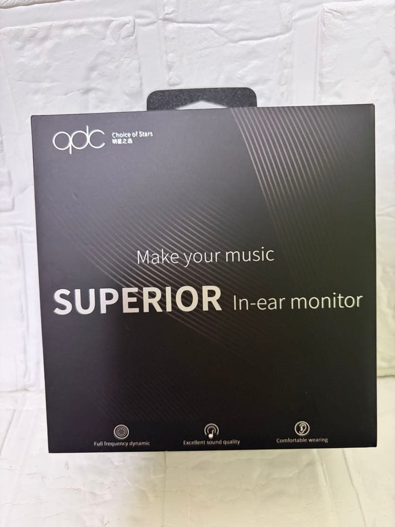 【ほぼ未使用】qdc イヤホン SUPERIOR イヤホン カナル型 SUPERIOR Piano Black QDC-SUPERIOR-BK [カナル型