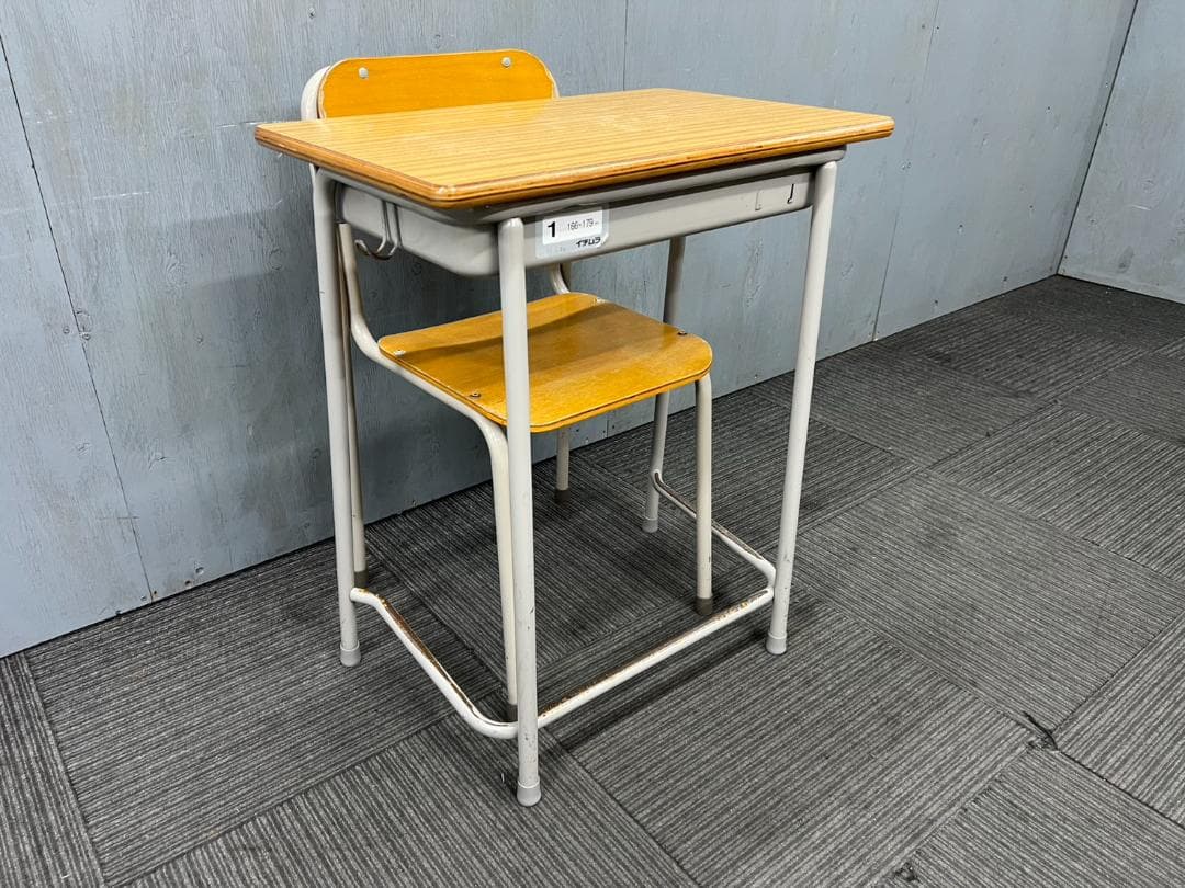 542◇格安配送地域あり◇イチムラ◇学童机・椅子1組(旧JIS1号)学校学習