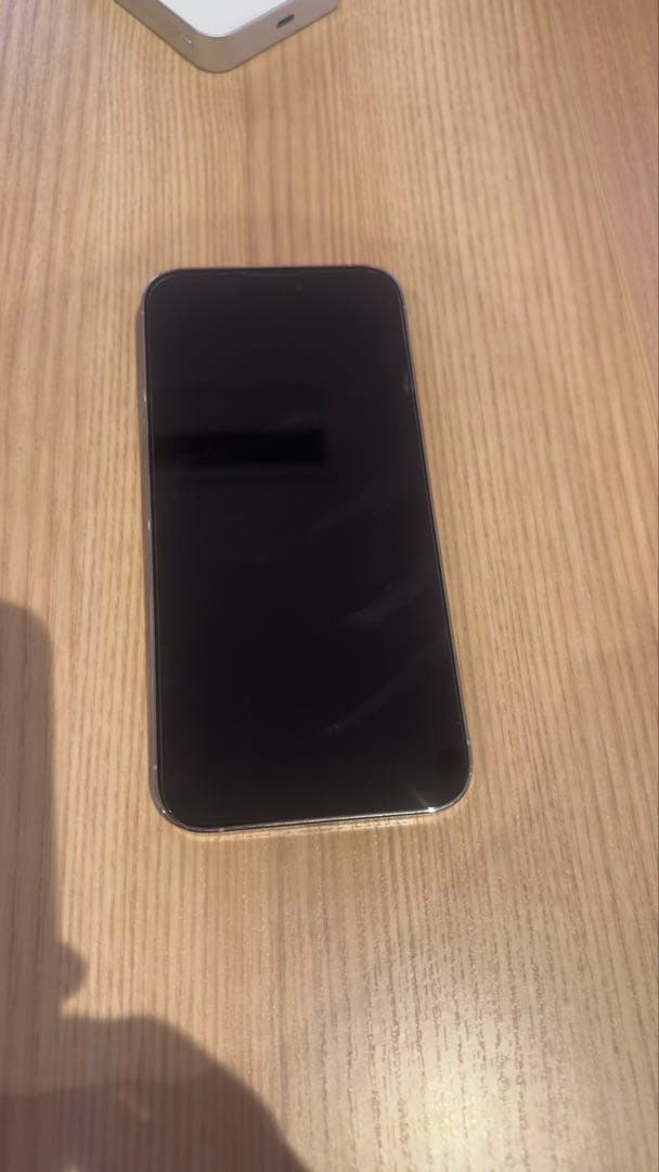 iPhone 14 Pro シルバー 1TAppleCare加入済み 令和14年 iPhone 14 Pro シルバー 1TAppleCare加入済み 令和14年 iPhone 14 Pro