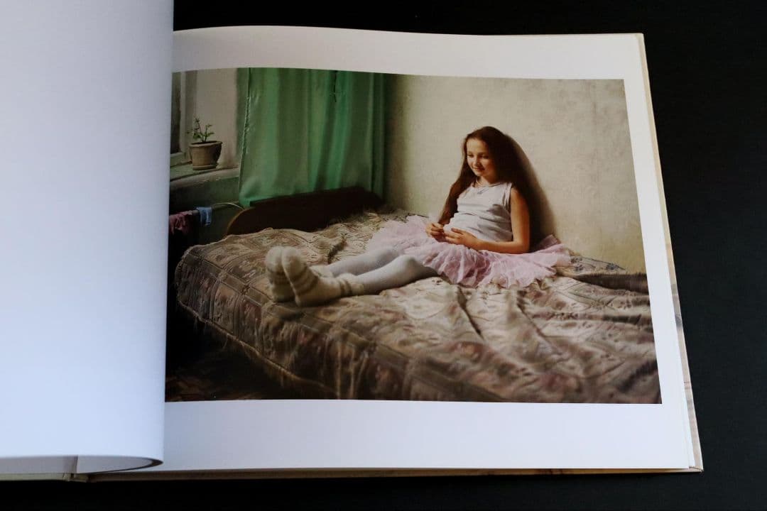 EVAENIA ARBUGAEA 写真集　 TIKSI