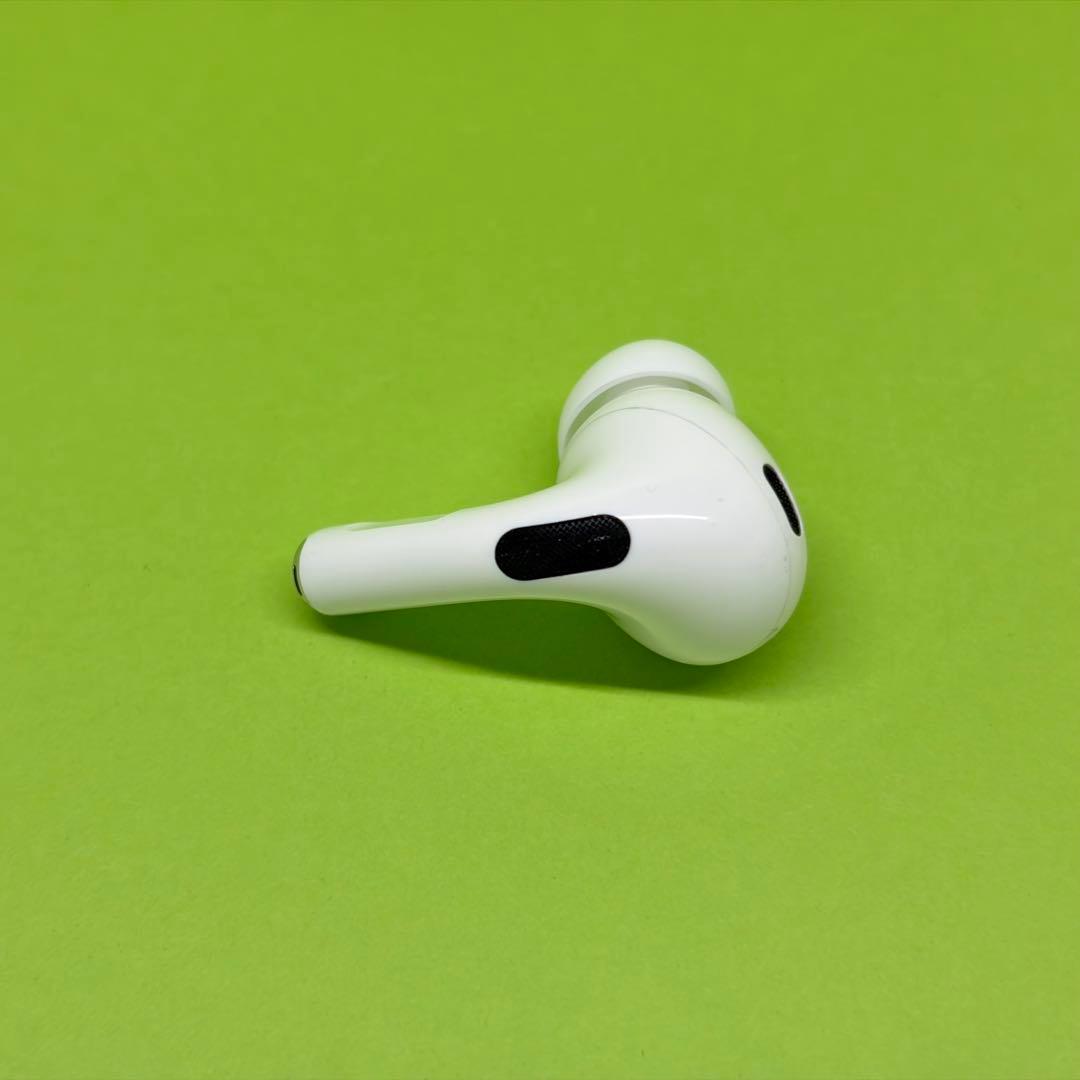 純正 AirPods Pro 第2世代 Lightning 左イヤホン a8 - メルカリ
