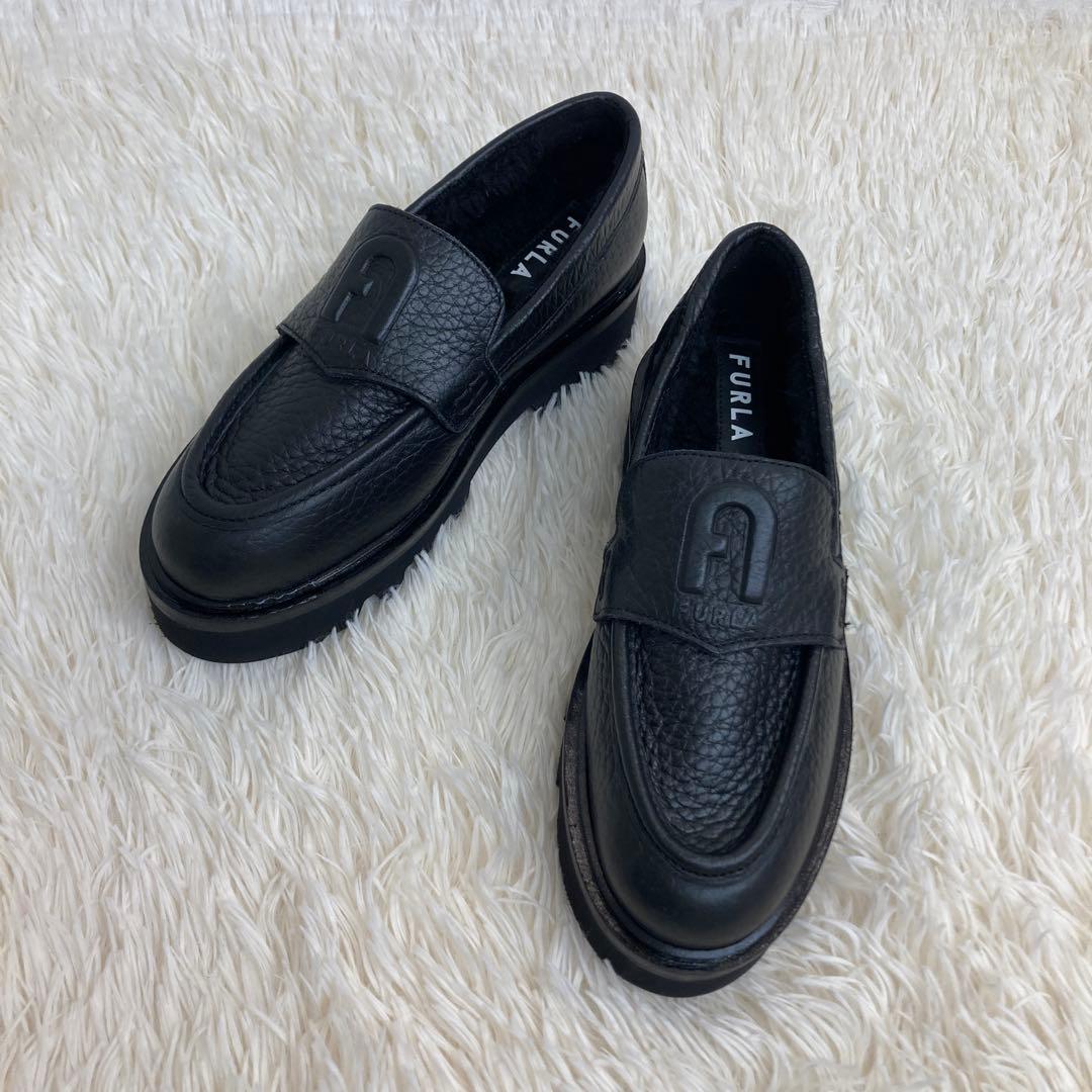美品　FURLA 厚底　ボア　ローファー　36 箱付き未使用 FURLA フルラ RITA ローファー 厚底 ムートン｜Yahoo