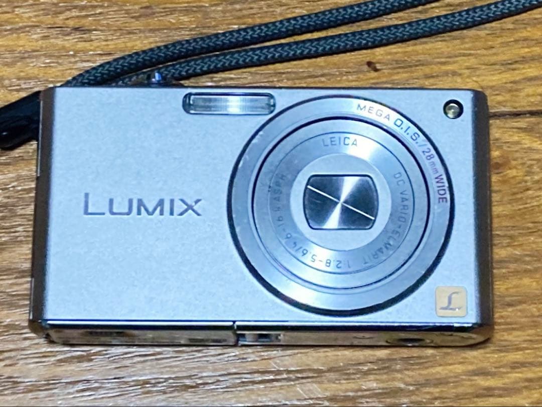 美品】パナソニック LUMIX DMC-FX33 コンデジ ライカレンズ - メルカリ