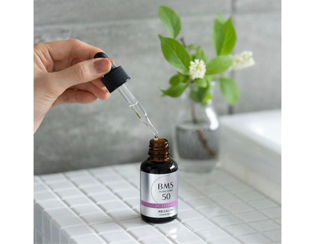 RESALON 田中みな実・石井美保《BMS ホームケア SCエッセンス 50》