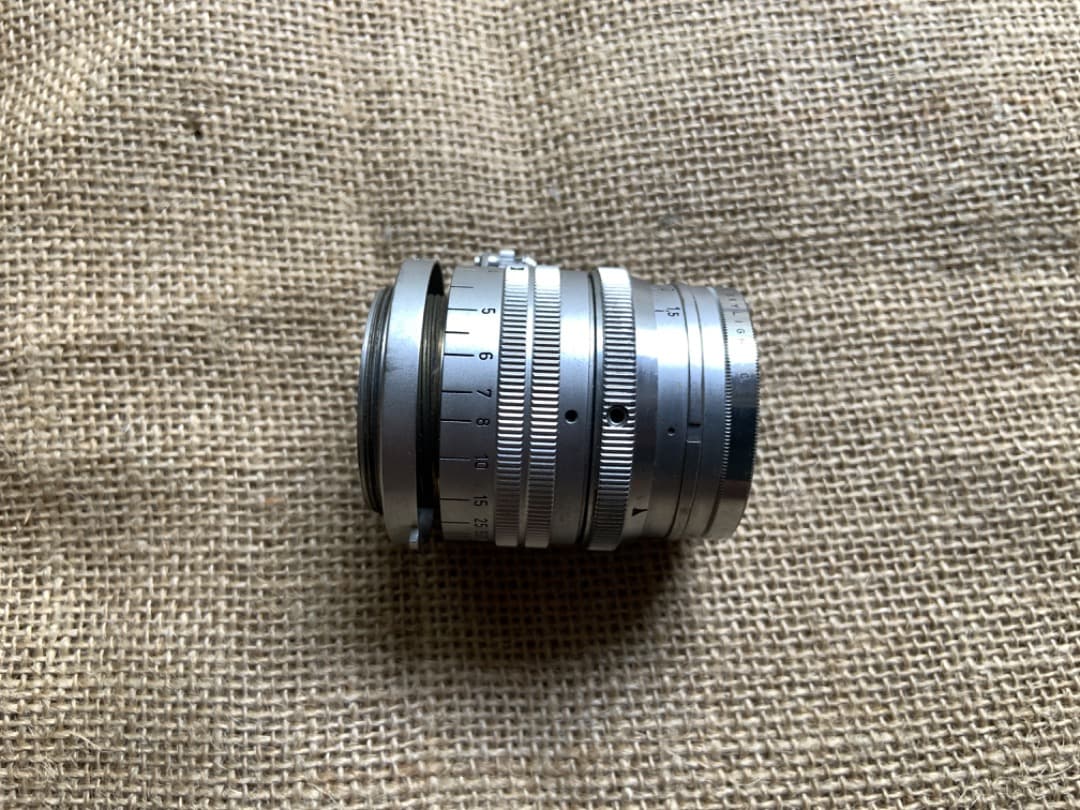 ライカ5cm シルバー 単焦点レンズ シルバー鏡筒を採用したAPS-C用MF単焦点「TTArtisan 35mm f/1.4 C」に