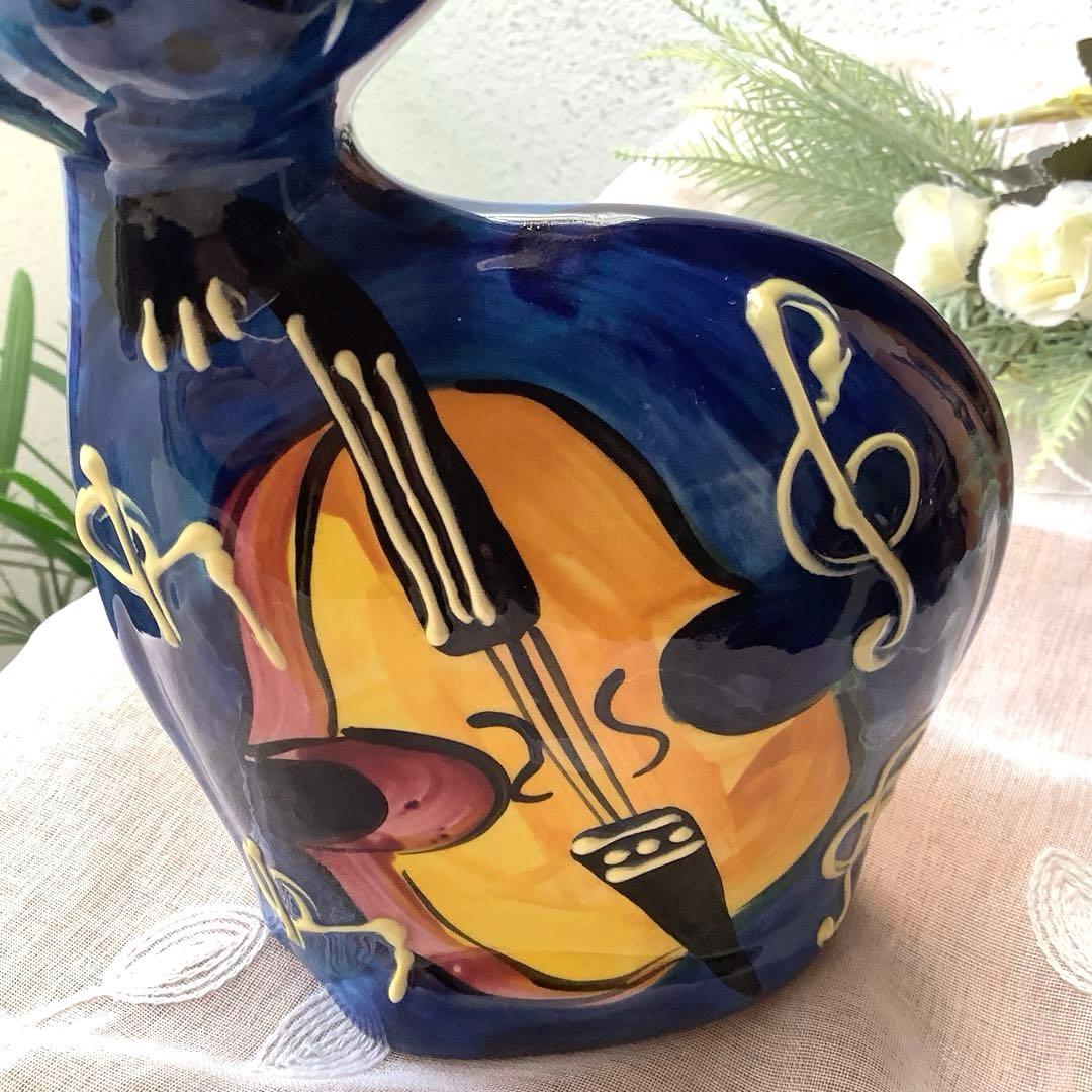 アナトリー・トウロフ作『楽器を奏でる猫』手描き陶器 オブジェ - メルカリ