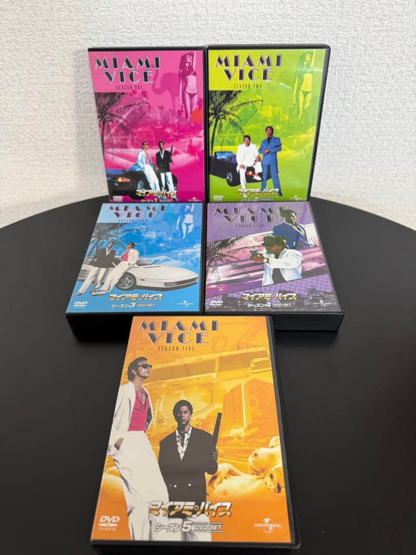 MIAMI VICE DVDボックス5巻セット（管理No.4） Amazon.com: Miami Vice Complete Series DVD Box Set - Seasons 1-5