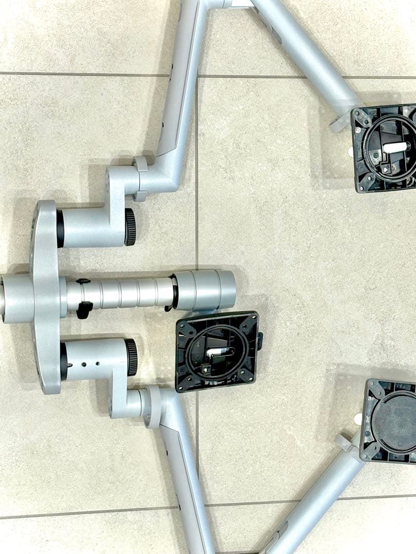 フロー モニターアーム usmハラー テーブル トリプル - メルカリ