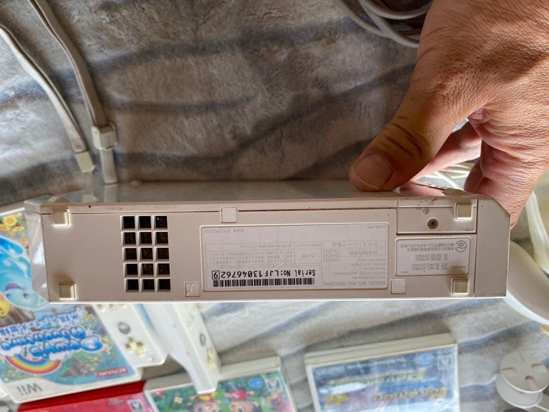 Wii本体 セットソフト6本、箱付き - メルカリ