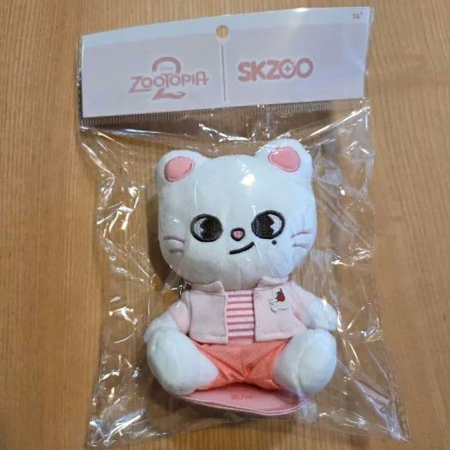 SKZOO ズートピア ヒョンジン トレカ プラッシュ straykids - メルカリ