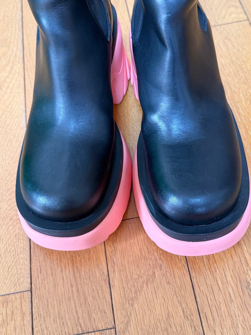 BOTTEGA VENETA ロングブーツ サイドゴア タイヤ ピンク - メルカリ