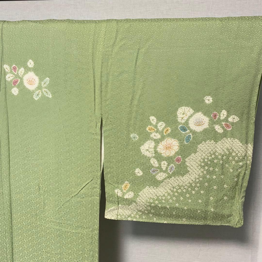 D244 訪問着 花模様 絞り 正絹 着物 袷 しつけ糸付き未使用極美品