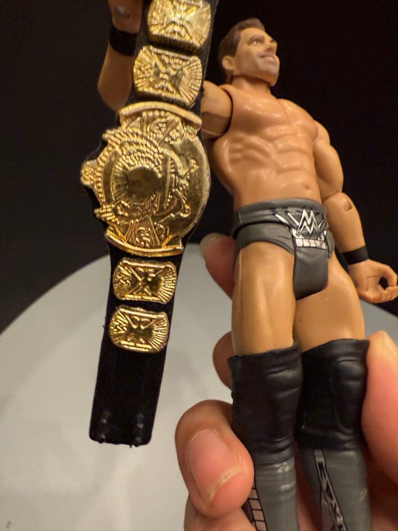 WWE フィギュア MIZ チャンピオンベルト付き - メルカリ