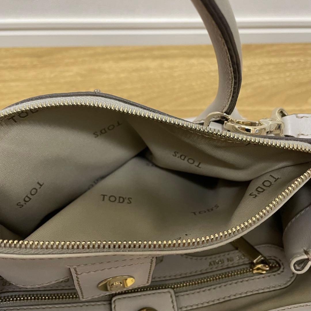 《美品》TOD’S （トッズ）レザー ハンドバッグ ライトグレー系