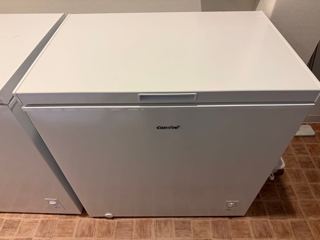 コンフィー(COMFEE') 冷凍庫 198L 上開き ホワイト Amazon | COMFEE' 冷凍庫 100L 上開き ホワイト RCC100WH/E 省エネ