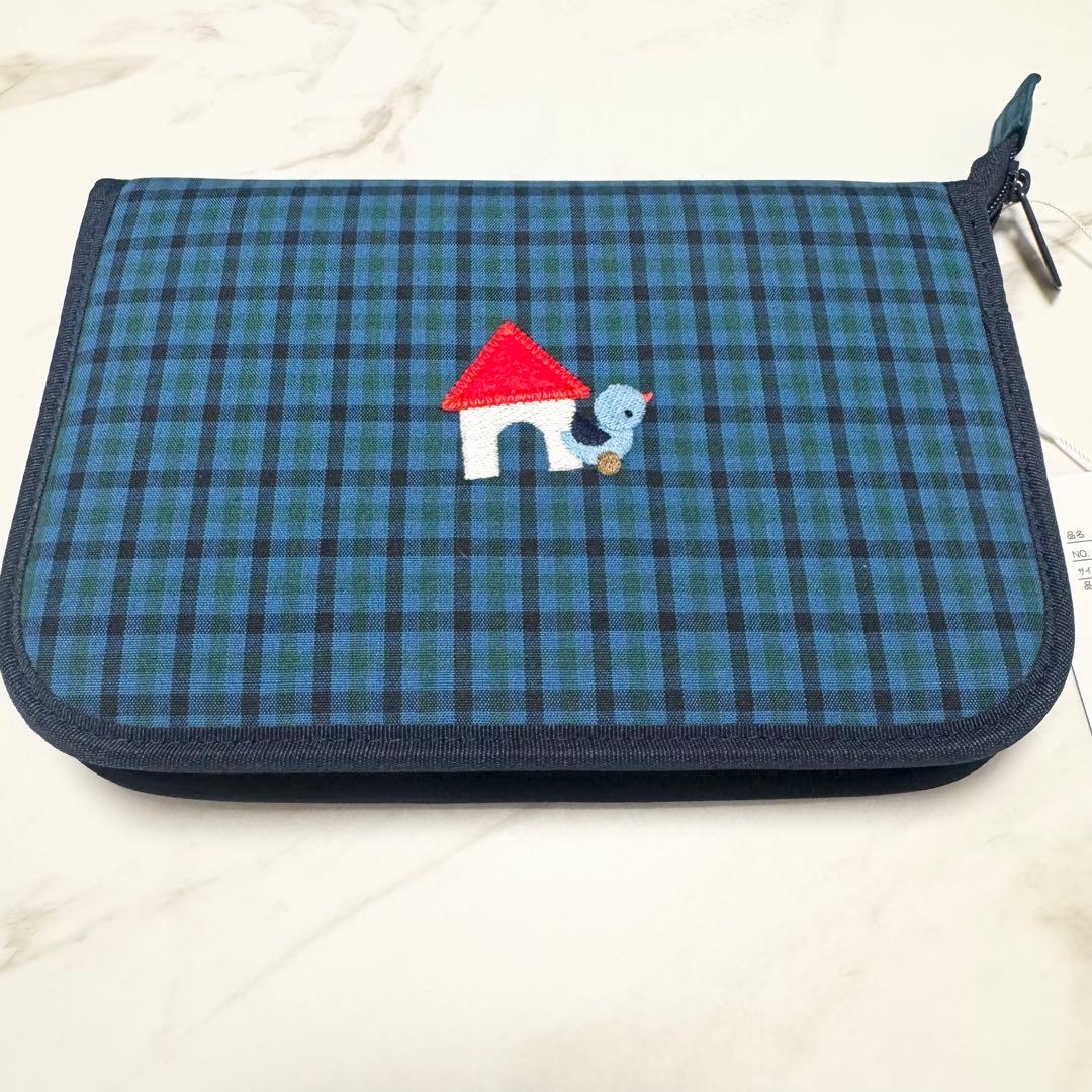 タグ付き】familiar母子手帳ケース クマ刺繍 青緑チェック - メルカリ