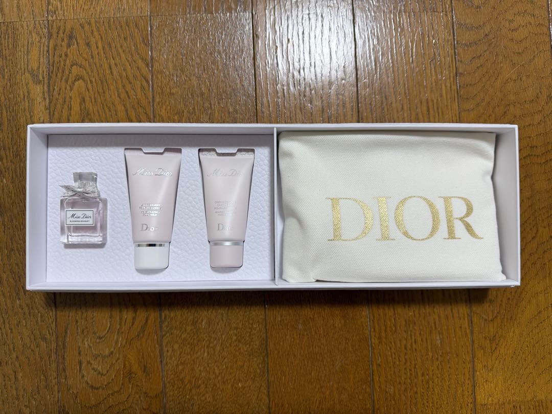 du roi様【新品】Dior ノベルティ 非売品 Miss Dior セット - メルカリ